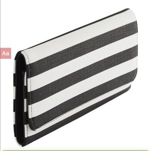 NWT Kut from the Kloth wallet